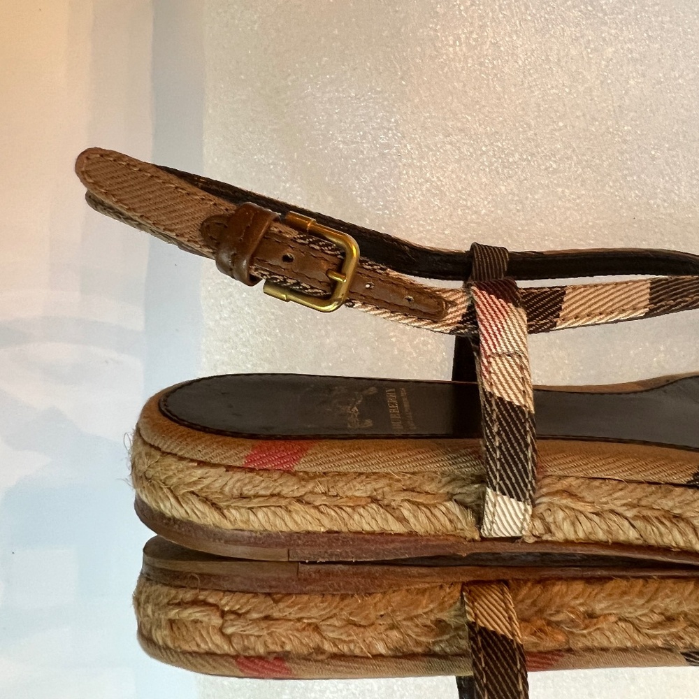 Burberry Nova Check Canvas Espadrille Sandals Criss Cross Strap Flat Sz 6 - Picture 11 of 15